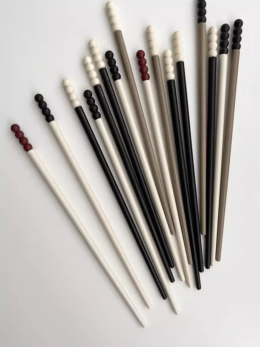 Black and White Chopsticks